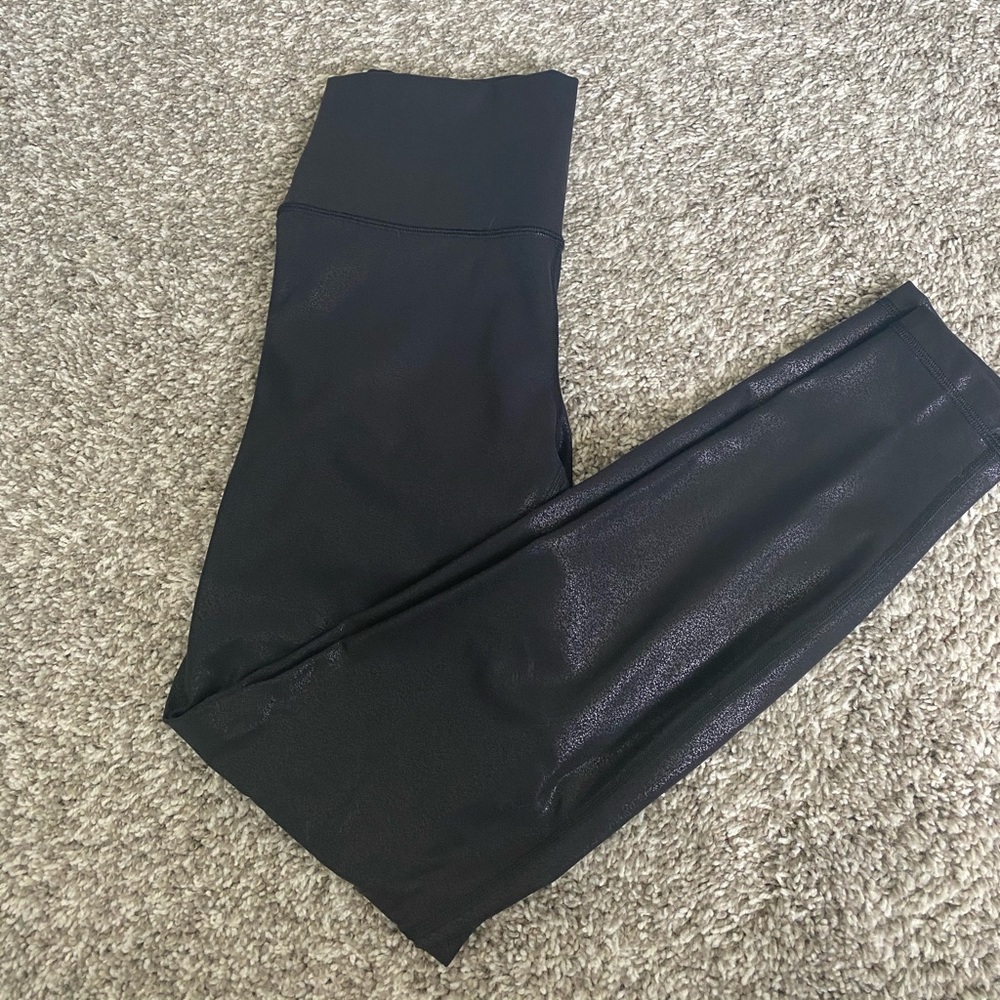 LULULEMON-black metallic leggings size 10